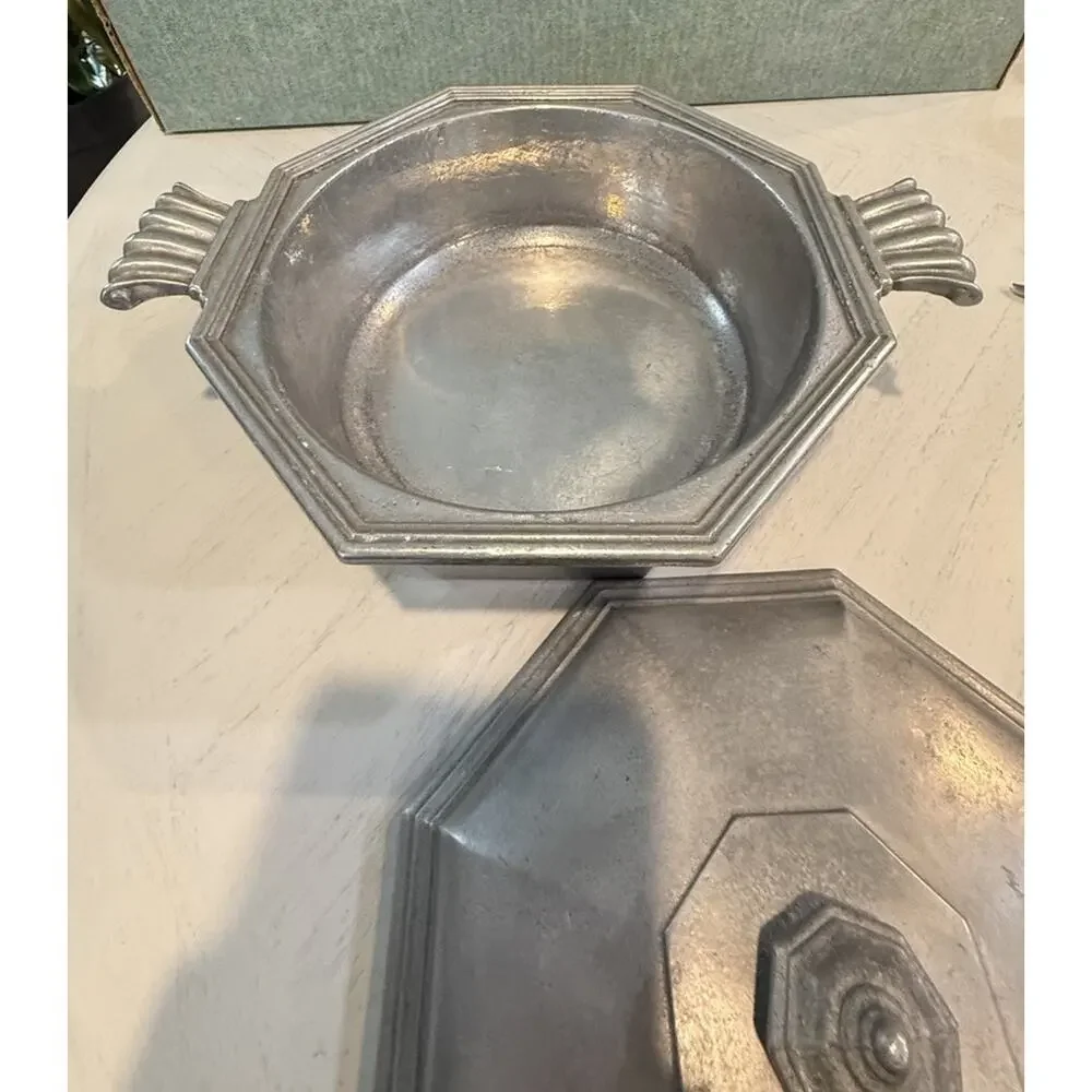 International Silver‎ Co Pewter Rustic Farmhouse Covered Casserole Dish w/Lid